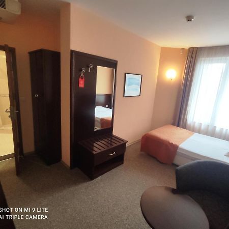 Hotel Divesta - Self Check In Varna Ngoại thất bức ảnh