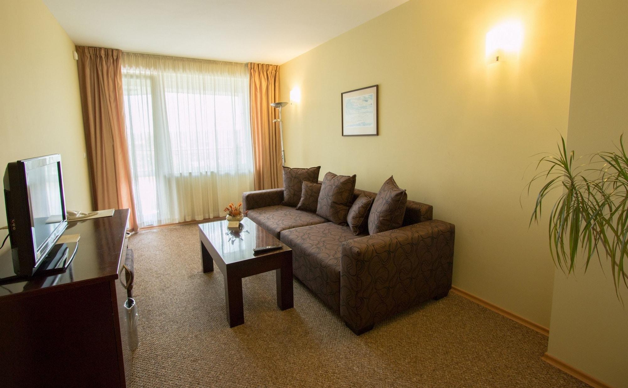 Hotel Divesta - Self Check In Varna Ngoại thất bức ảnh